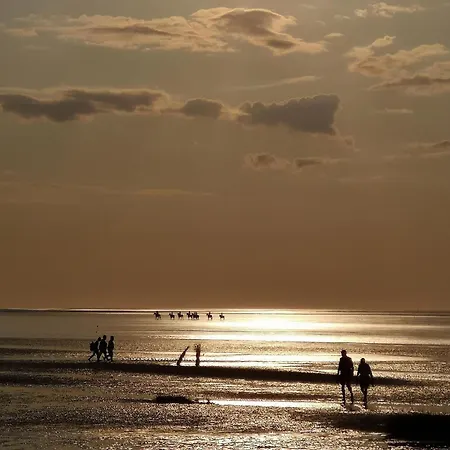 Stilvolles Mit Balkon * ווילהלמסהאבן