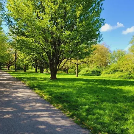 Stilvolles Mit Balkon ווילהלמסהאבן
